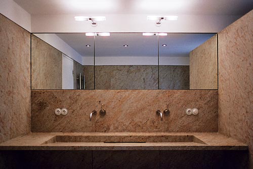 Schwimmbad Bereich einer Privatvilla